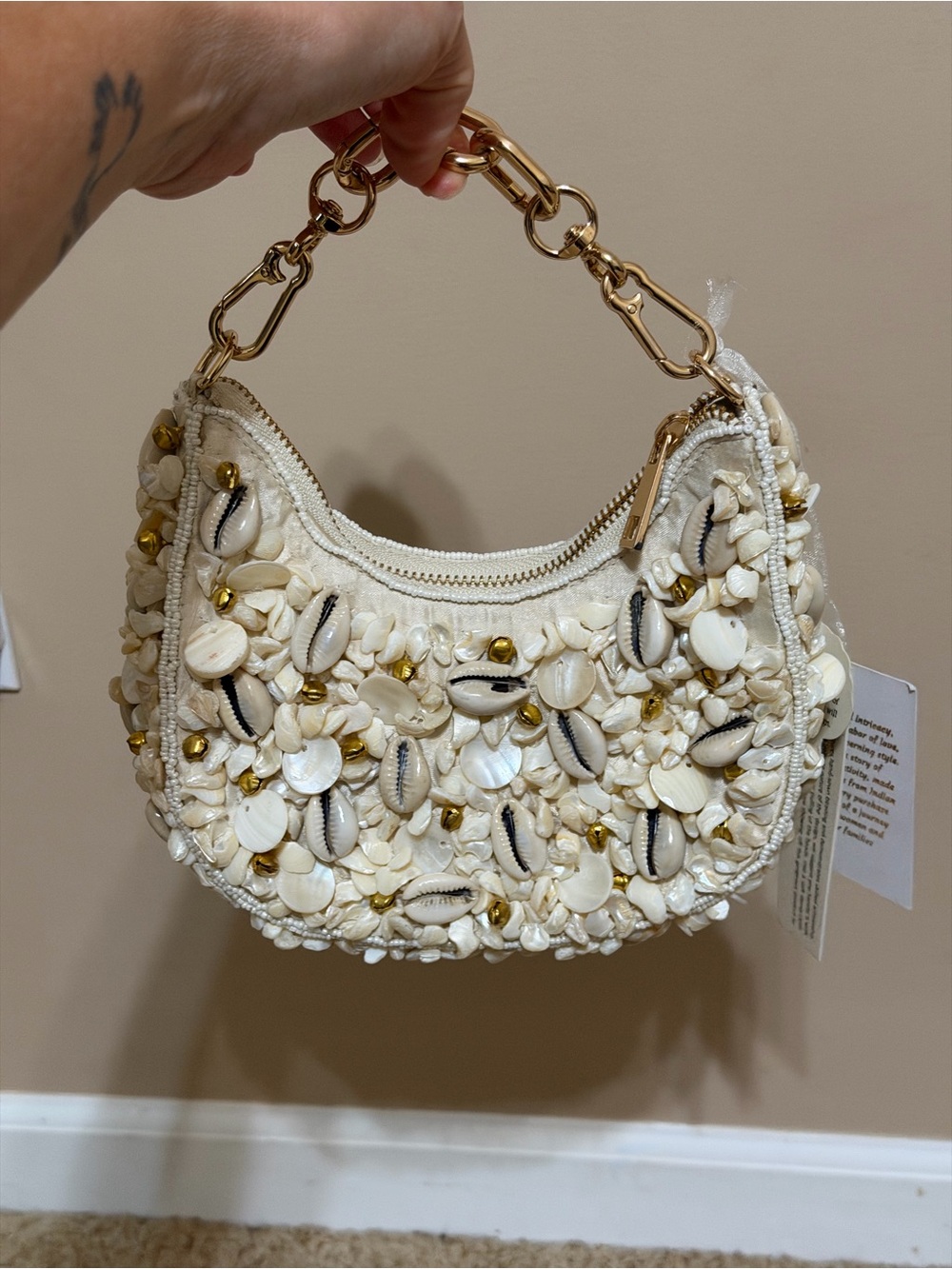Handcrafted Ivory Shell-Embellished Purse - Picture 5 of 10